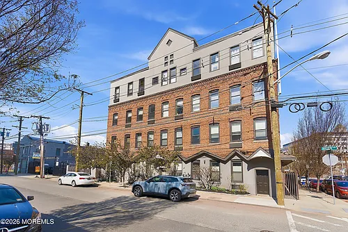 39-45 Bruen St #4 Photo 1 39-45 Bruen St #4 Photo 1