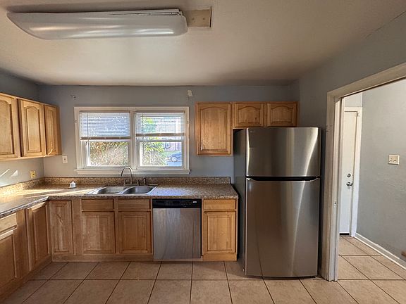 5th image of 6625 Stoney Point S