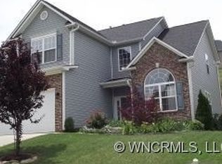 5 Peppermill Dr, Asheville, NC 28804