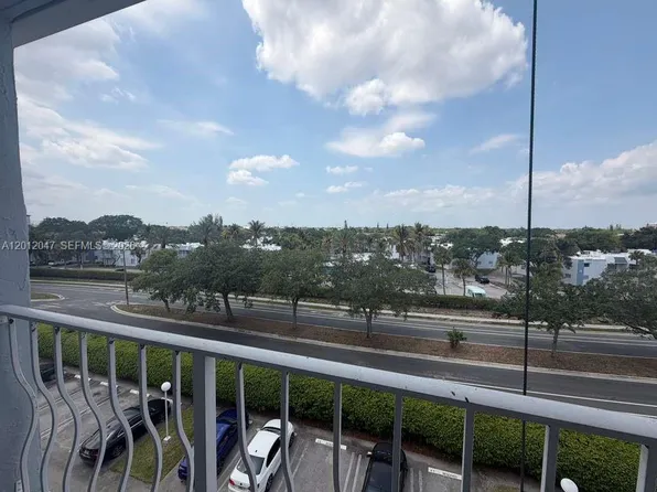 500 Executive Center Dr, West Palm Beach, FL