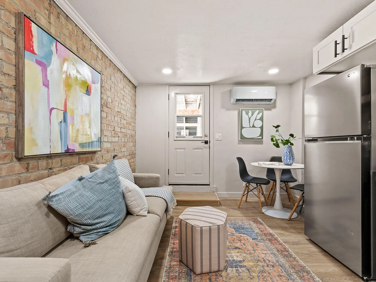 1 bed, 400 sqft, $950 — Photo 3