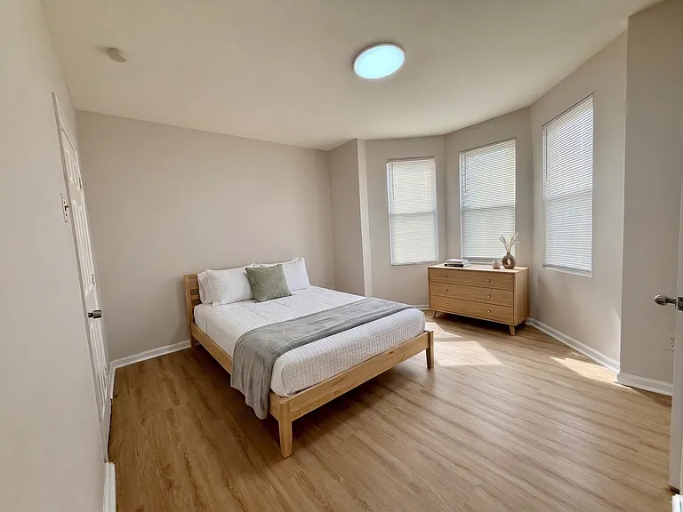 4511 N Colorado St — Photo 8