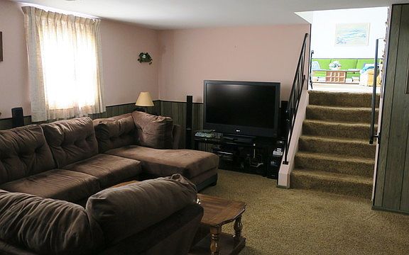 2nd image of 6429 Maxwell Dr