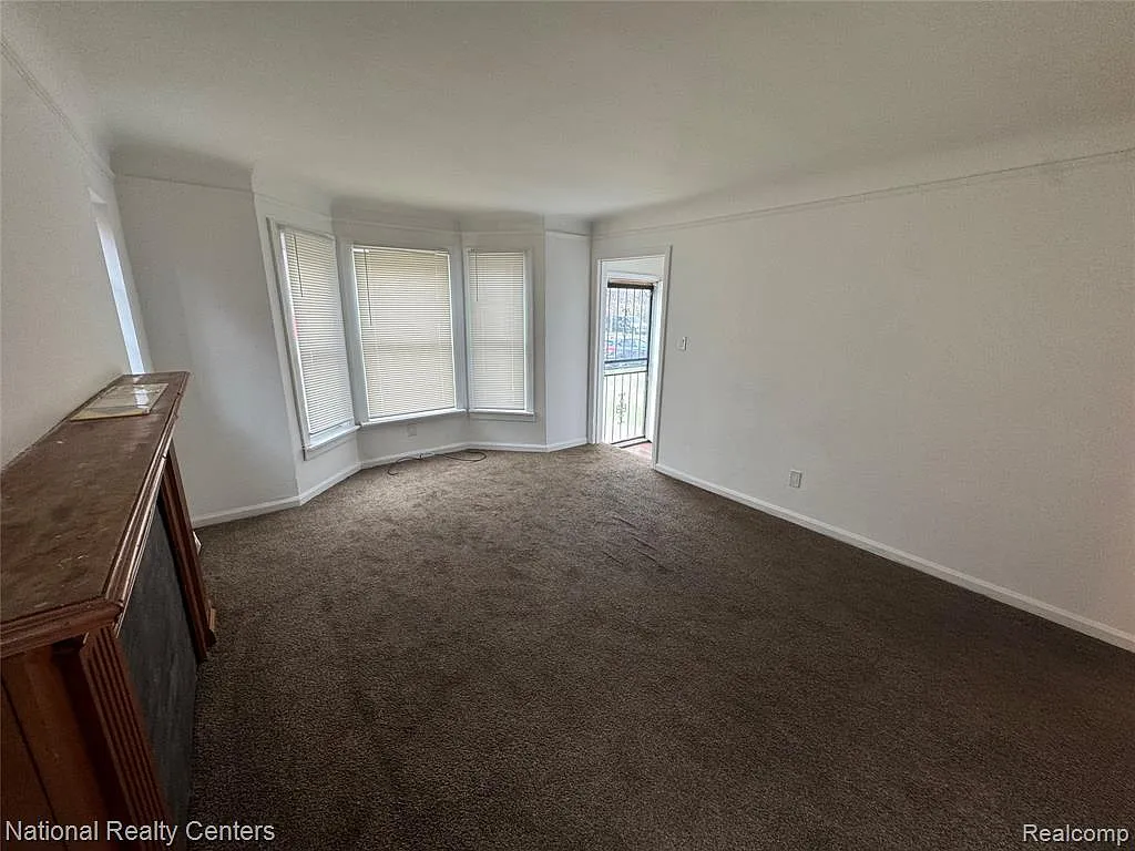 2 bed, 1.0 bath, 814 sqft, $950 — Photo 4