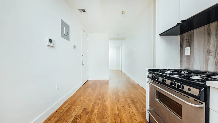 Rented by Nooklyn NYC LLC | media 1