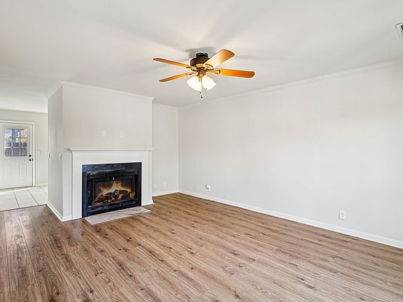 2nd image of 618 Hickory Glade Ct