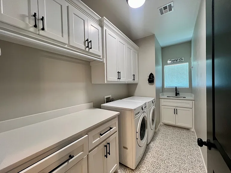 2241 Old Highway 81 — Photo 15
