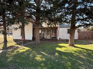 520 Howard St, Fairmont, OK 73736