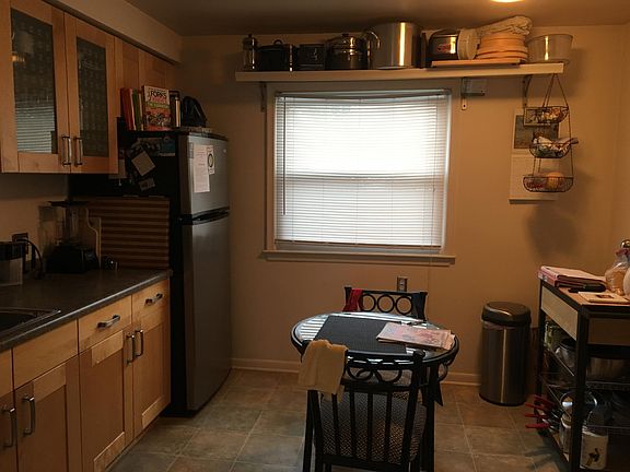 2nd image of 115 Oakdale St