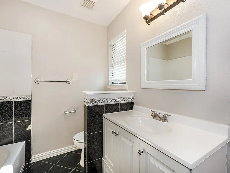 3400 Meadowmoor St — Photo 14