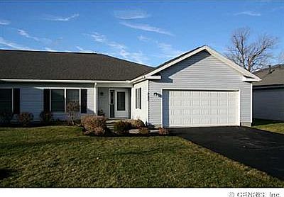 1st image of 332 Walker Dr