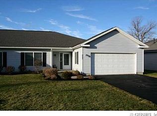 332 Walker Dr, Canandaigua, NY 14424
