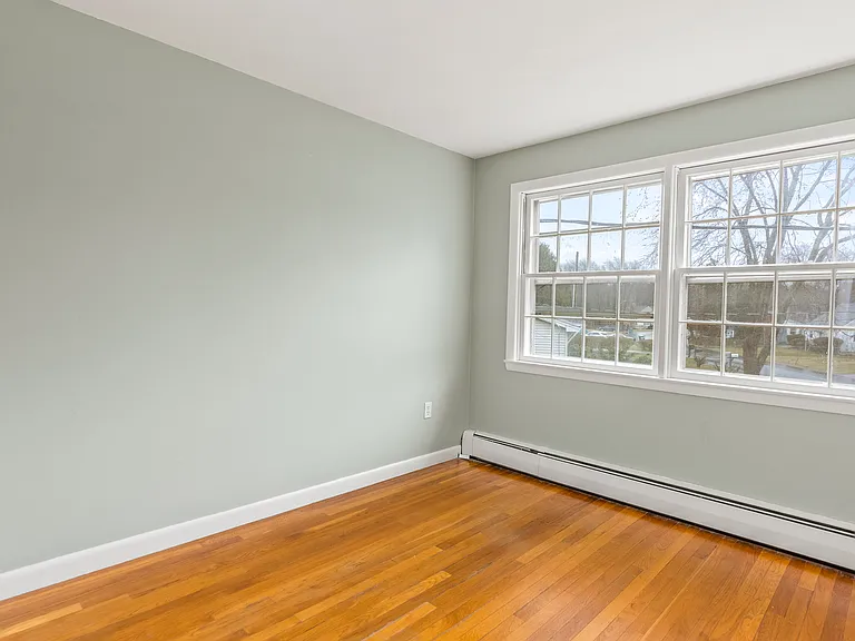 3 Elaine St #33 — Photo 10