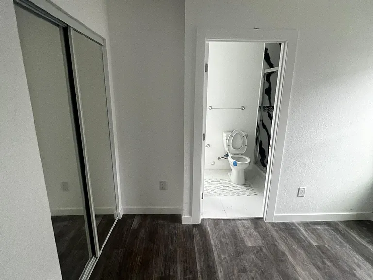 1666 W 36th St #1 — Photo 11