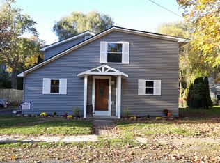 22 2nd Ave, Mayfield, NY 12117