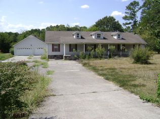 221 Artis Charles Rd SE, Dalton, GA 30721