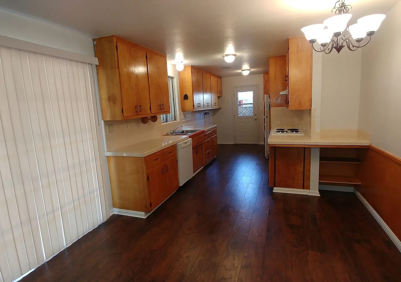 Cute AND Spacious — Photo 4