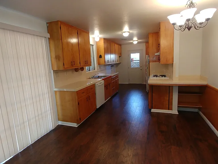 4184 Sherwood Ct — Photo 4