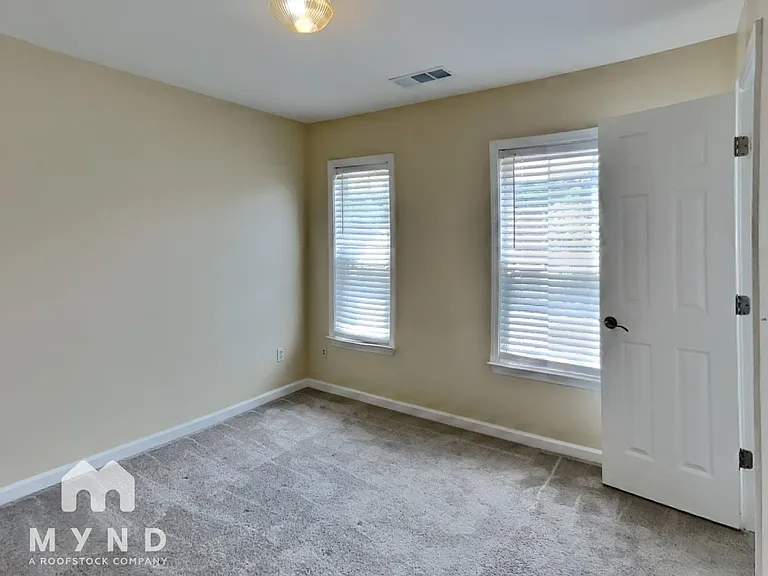 213 16th St NW #9 — Photo 12
