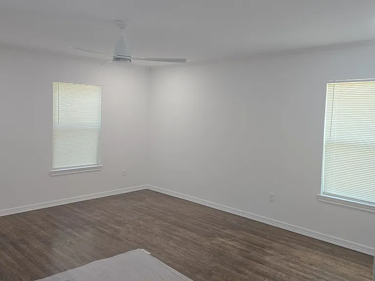 415 N 23rd St — Photo 9