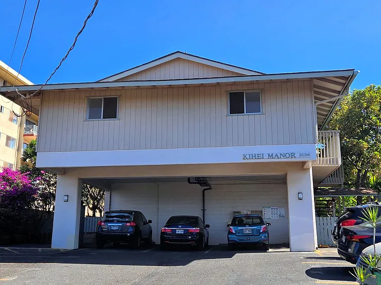 2136 Konou Pl #201 — Photo 1