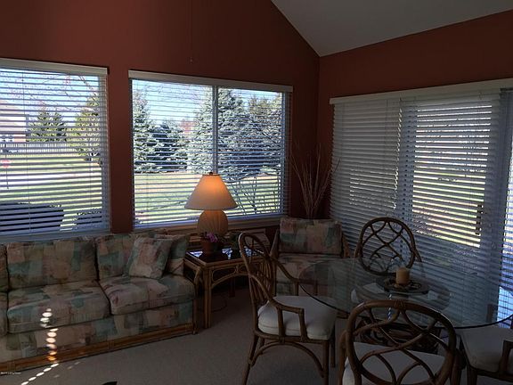 2a - florida room.JPG