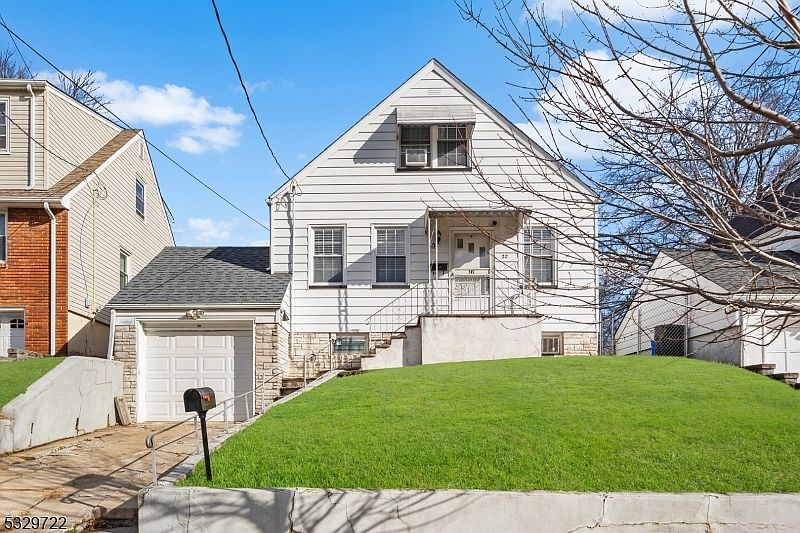 1st image of 22 Smallwood Ave