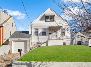 22 Smallwood Ave, Belleville, NJ 07109