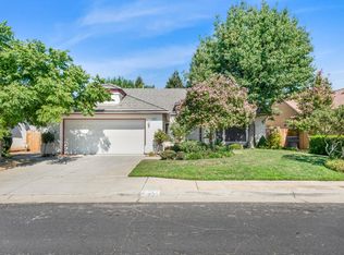 733 Applegate Ave, Clovis, CA