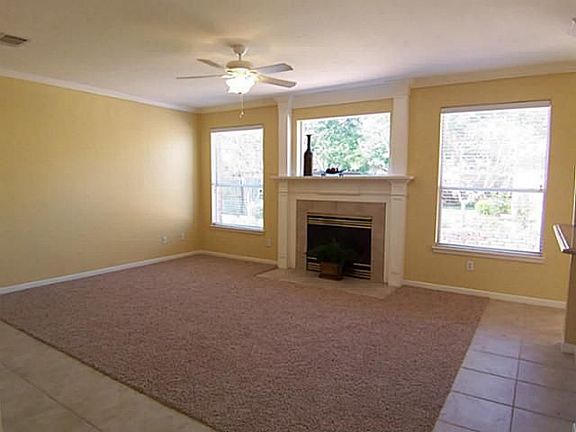 4th image of 3608 Sandhurst Dr