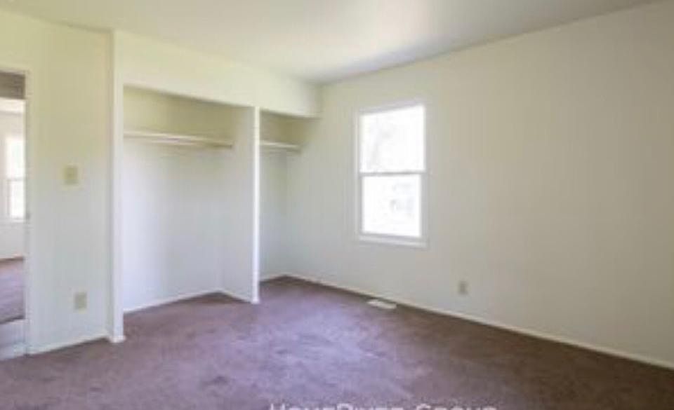 2nd image of 8423 E 37th Pl