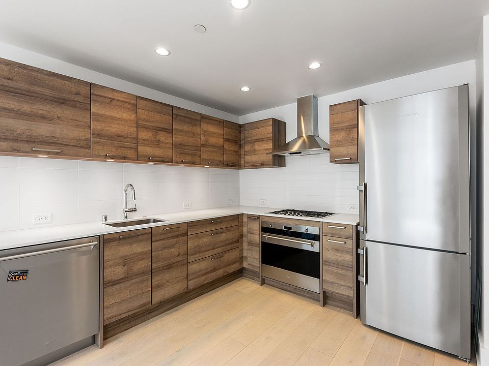 1st image of 1075 Market St #1-513-1