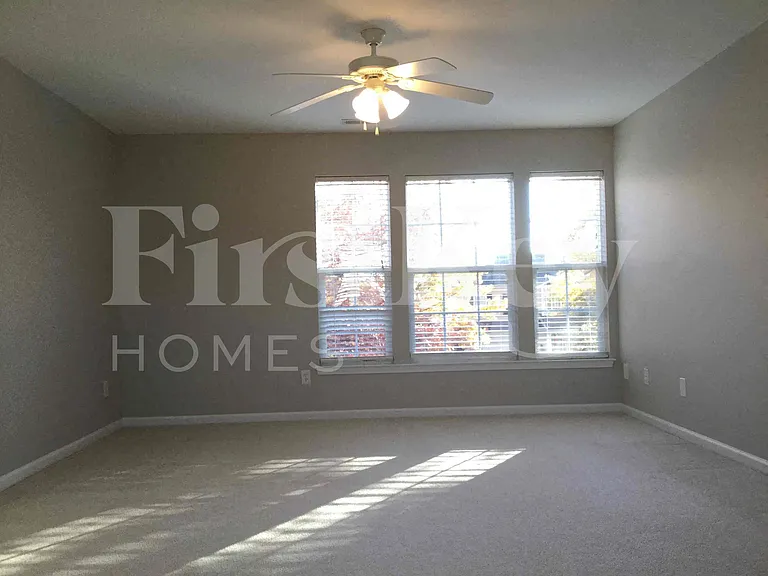 126 Center Point Dr — Photo 15