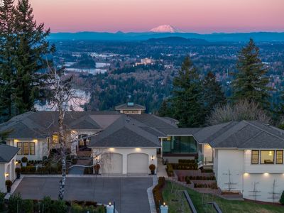 1415 Skyland Dr, Lake Oswego, OR, 97034