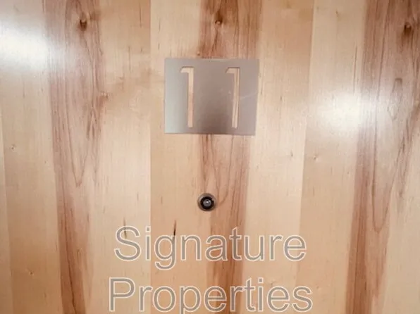 712 High St, Petersburg, VA