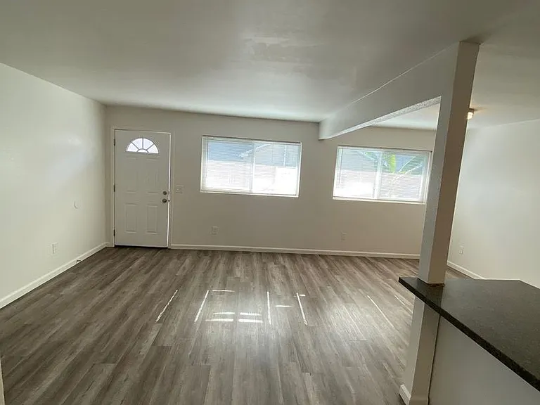 4173-4175 Altadena Ave — Photo 9