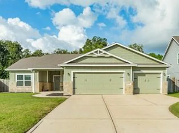 2418 Ridgewood Dr, West Columbia, TX 77486