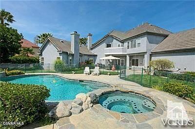 2nd image of 10256 Oatfield Way