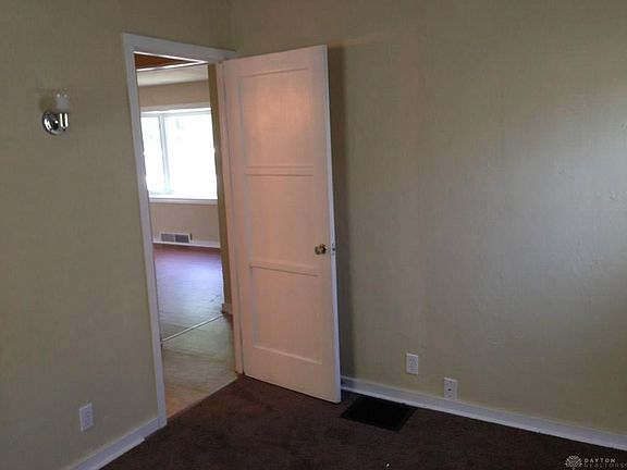 4th image of 646 Fulmer Dr