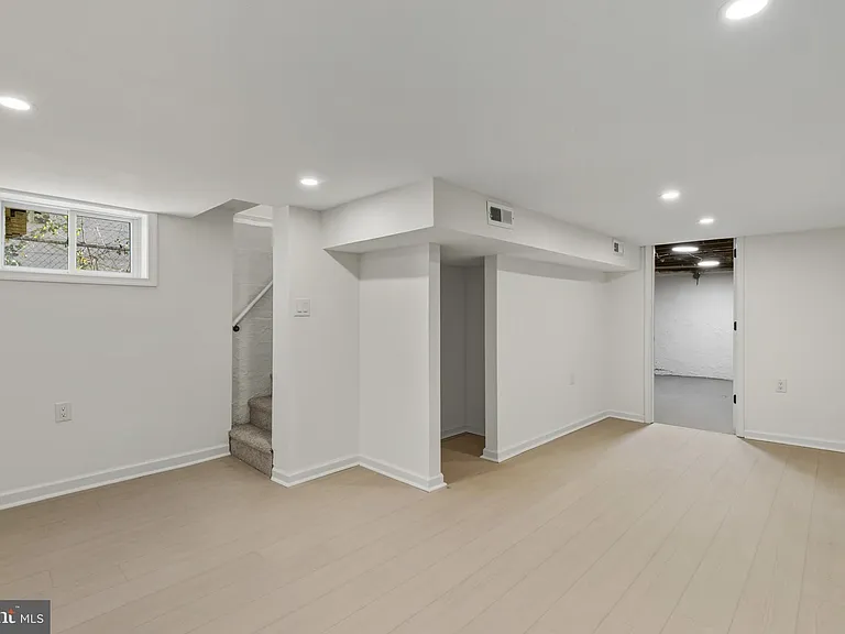 507 Washburn Ave — Photo 19