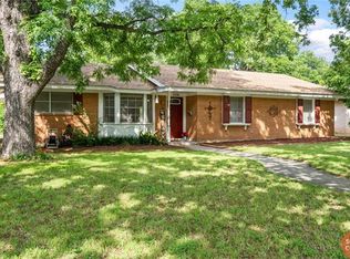 2006 Vincent St, Brownwood, TX 76801