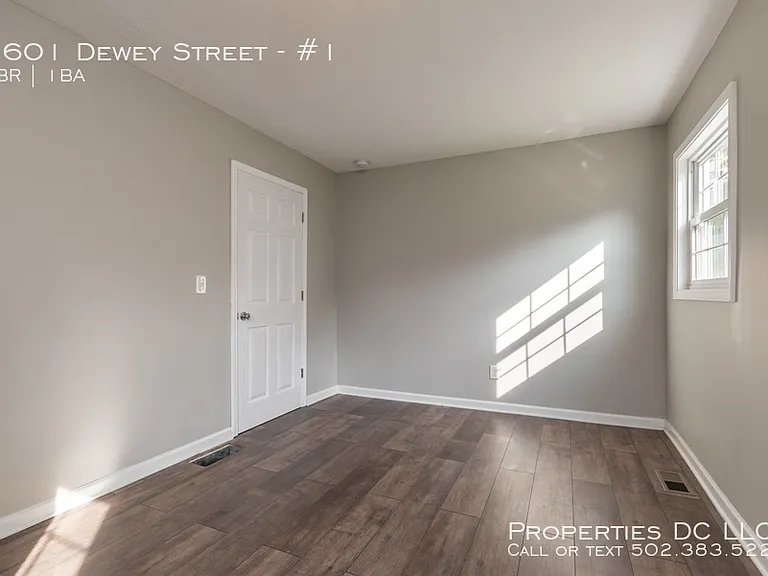1601 Dewey St #1 — Photo 13