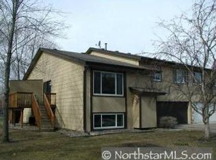 16193 Flagstaff Ct S, Rosemount, MN 55068