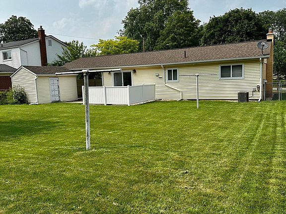 3rd image of 168 Wallace Dr