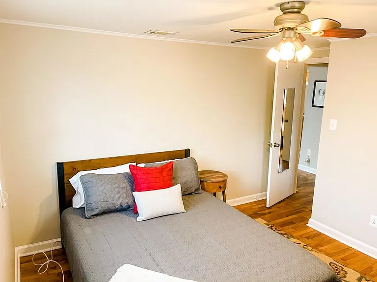 414 E Park Ave #D — Photo 4