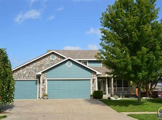 2526 SW Berkshire Dr, Topeka, KS 66614