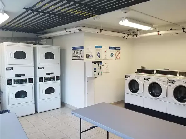 3440 Guider Avenue image 8 of 9