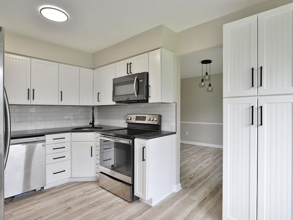 1st image of 6909 Starfire Dr
