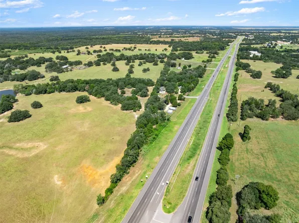 2057 US-290 Highway E #1, McDade, TX 78650