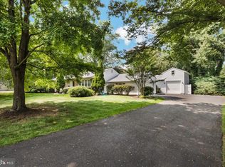 216 Douglass Ct, Moorestown, NJ 08057